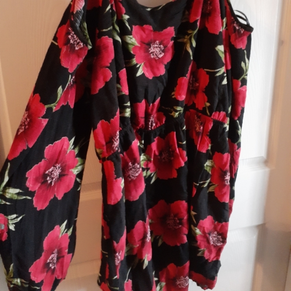 Flower Romper - Picture 4 of 4